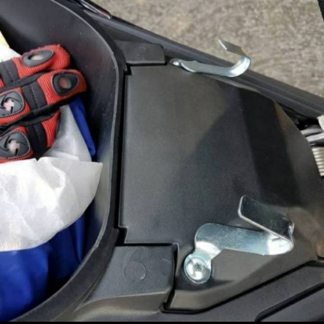 Gantungan ที่แขวนหมวกกันน็อค yamaha nmax 155 2015-2019