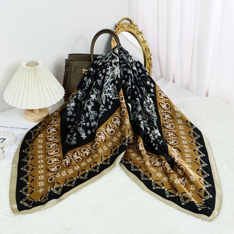 Lisa ผ้าพันคอแฟชั่น 110X110 ซม.ผ้าพันคอสี่เหลี่ยมพิมพ์ผ้าพันคอผู้หญิง Lady Shawl Musilim Bawal