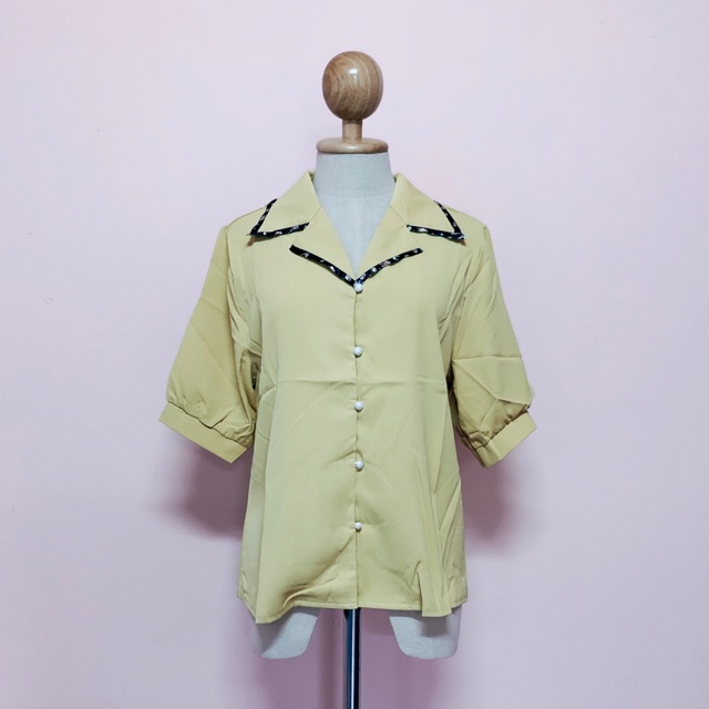 เสื้อเชิ้ตทรงฮาวาย สีเหลืองอ่อน : Freesize