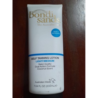 Bondi sands self tanning lotion dark or light  790 บาท  ขนาด 200 มิล