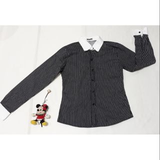 เสื้อเชิ้ตคอปกแขนยาว สีดำลายขาว A-Team