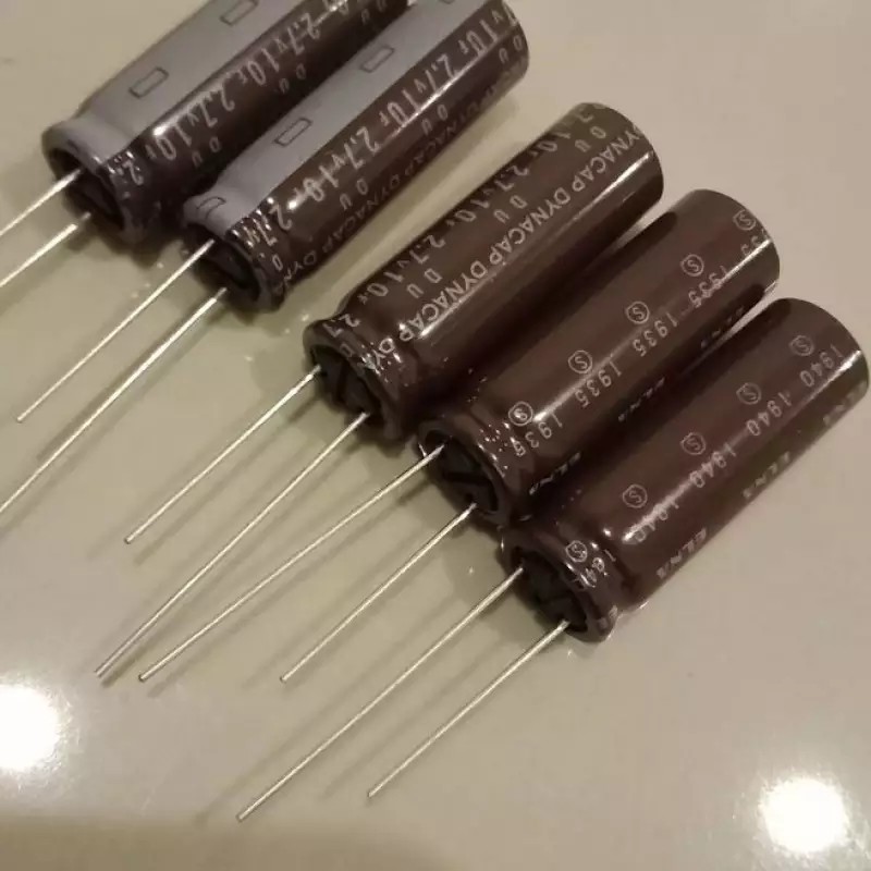 10F 2.7V (10ล้านไมโคร)ELNA สีน้ำตาล แท้-ใหม่ ขนาด10x30mm ตัวละ 14 บาท