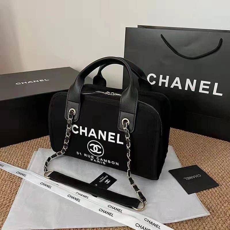 กระเป๋าถือสะพาย Chanel ⭐️ ขนาดใช้งานง่าย