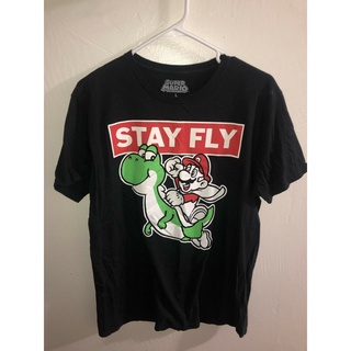 เสื้อยืดครอปเสื้อยืด พิมพ์ลาย SUPER WORLD LARGE STAY FLY BLACK Nintendo Yoshi snes สไตล์คลาสสิก ไม่ซ้ําใคร สําหรับผู้ชาย