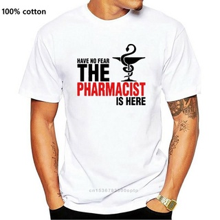 [S-5XL] ขายดี เสื้อยืดแขนสั้น พิมพ์ลายตัวอักษร Have No Fear The Pharmacist Is Here Pharmacy แฟชั่นฤดูร้อน สําหรับผู้ชาย