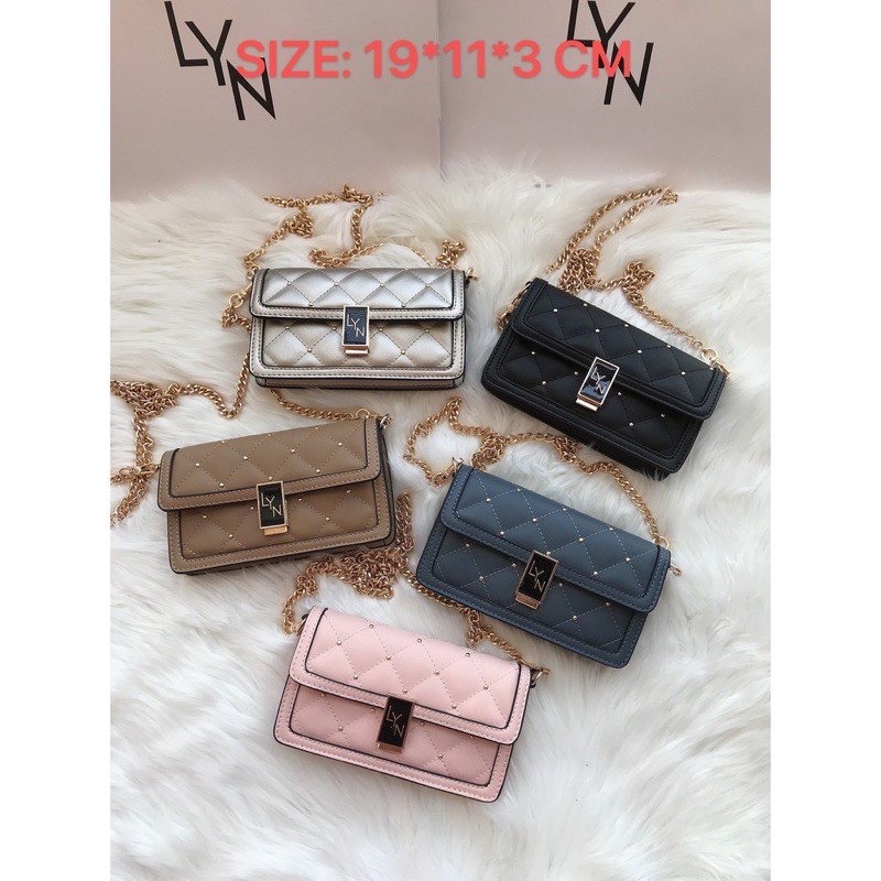 L  y n สะพายข้างลูกคุณหนู งานตามหา(จุด) outlet