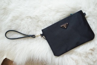 พรีเมี่ยม กิฟท์!! Prada Nylon Mini crossbody