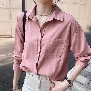 Emily Fashion Shop คุณภาพสูงสุด ผ้าไม่ยืดไม่ย้วย เสื้อแขนยาวผู้หญิง เสื้อเชิ้ตแขนยาว ทรงหลวม ขนาดใหญ่ เข้ากับทุกการแต่งกาย แฟชั่นฤดูใบไม้ผลิ และฤดูใบไม้ร่วง สําหรับผู้หญิงใส่สบายๆ