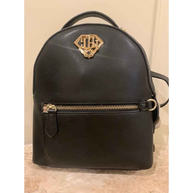 กระเป๋าเป้ หนังสีดำ แบรน Ffashion