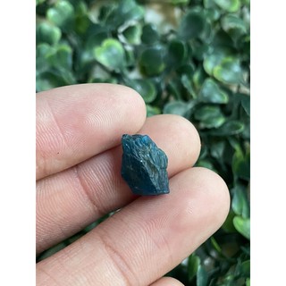 (F) พลอยดิบแท้ ซีบลู อพาไทร์(Sea Blue Apatite)พลอยธรรมชาติ 100% น้ำหนัก 8.50 กะรัต