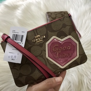 New Coach c7290 ของแท้ 100%คล้องมือ ไซส์S ซิปเดียวค่ะ