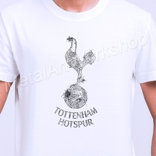 เสื้อยืดอินเทรนด์ผู้ชายอินเทรนด์ผู้หญิงเสื้อยืด ตราสโมสร Tottenham Hotspur ทอตนัมฮอตสเปอร์ ลายเส้นปากกาหมึกดำ ภาพวาดสเก็