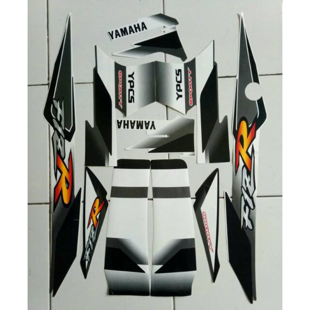 Yamaha F1ZR 2001 สติ๊กเกอร์แถบสีดํา