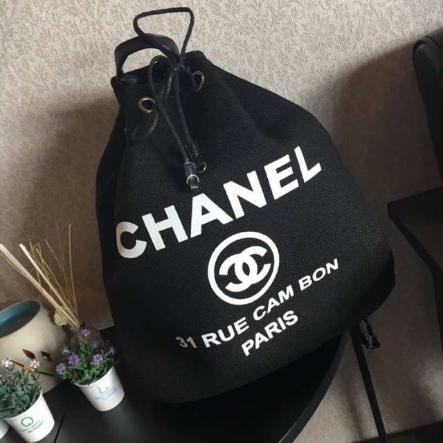 New Limited! กระเป๋าเป้ ทรงขนมจีบ ตัวใหม่จากพรีเมี่ยมกิ้ฟ แบรนด์ Chanel  แท้ 🍭