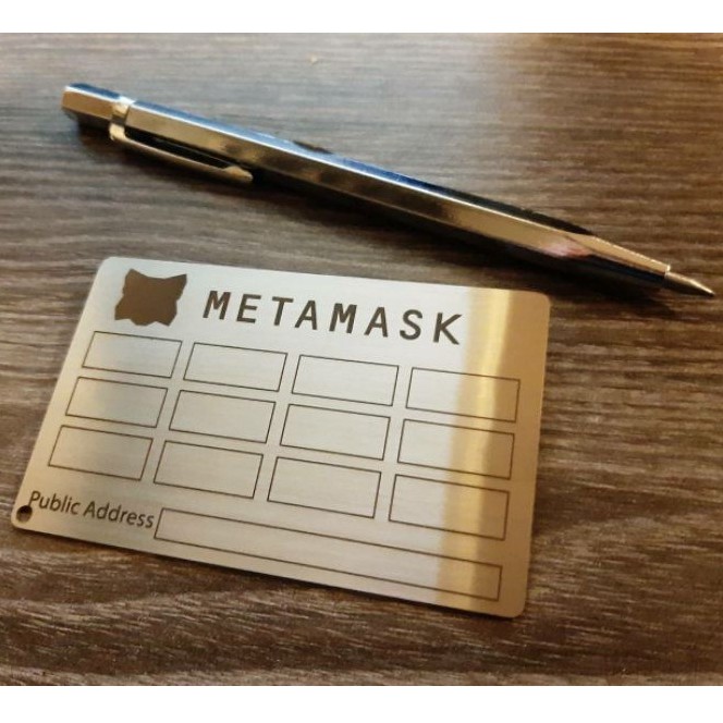 แผ่นเก็บ Seed phrase หรือ Seed word แผ่นเก็บรหัส  Bitcoin Dogecoin ด้านหลังมีโลโก้เหรียญCRYPTO