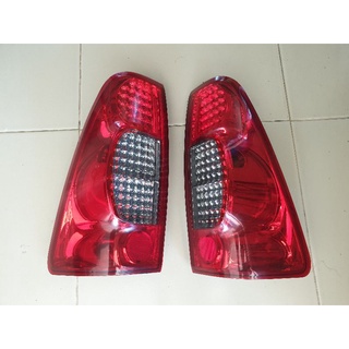 ไฟท้าย d-max 07-11 LED