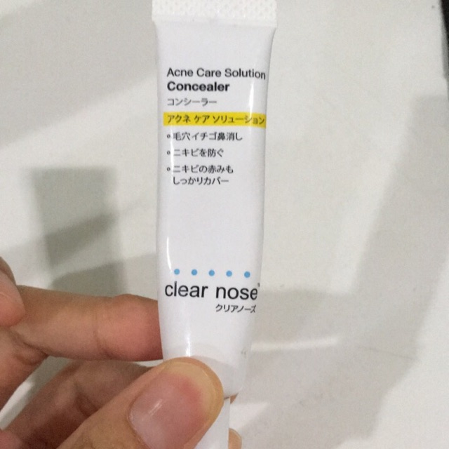Clear nose concealer