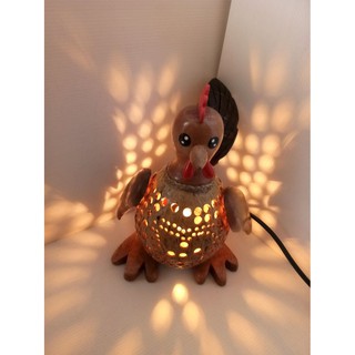 โคมไฟตั้งโต๊ะกะลามะพร้าว ไก่ตัวผู้ Coconut shell Table lamp Chicken