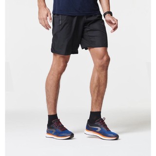 กางเกงวิ่งผู้ชาย กางเกงวิ่งมาราธอนขาสั้นสำหรับผู้ชาย KIPRUN MENS MARATHON RUNNING SHORTS WITH CARRY POCKETS - BLACK