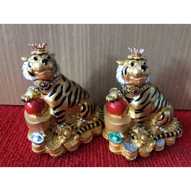 รูปปั้นเสือบนกองทองสูง4นิ้วตัวละ89บาท นวราตรี นักษัตรมงคล เสือทอง