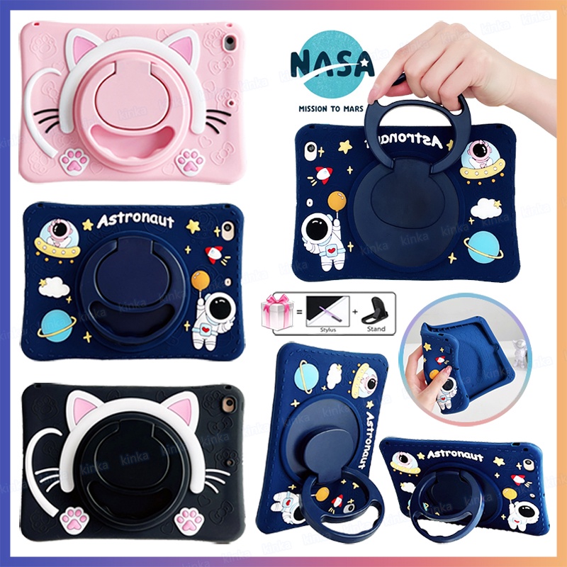 ขาตั้งหมุนได้ 360 องศาเด็กปลอดภัยการ์ตูนน่ารัก NASA นักบินอวกาศแท็บเล็ตกันกระแทกสำหรับ Samsung Galaxy Tab A9 8.7 X110 X115 A9 Plus X210 X216B A8 10.5 X200 X205 A7 Lite 8.7 T220 T225 10.4 T500 A 8.0 T290 10.1 T295 S6 Lite P610 P613 10.1 T510