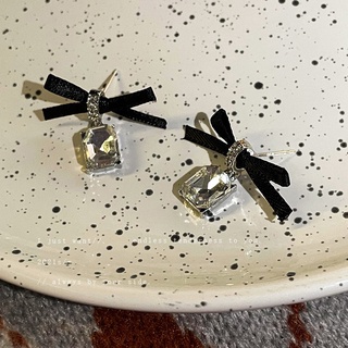 Korean temperament cold wind sweet flash diamond silver needle earrings black bow earrings autumn and winter temperament