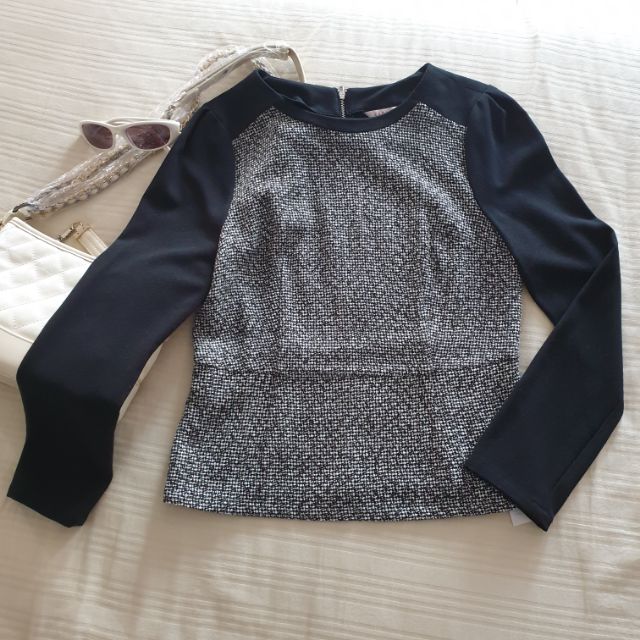 เสื้อแขนยาว Esprit**