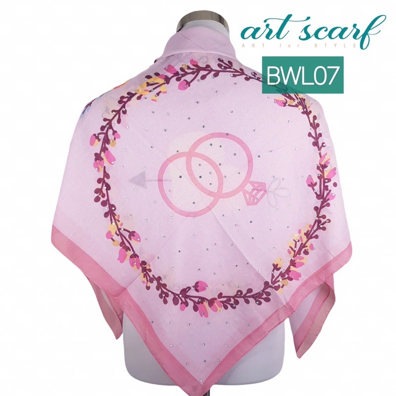 ผ ้ าพันคอศิลปะ Bawal LOVE สีชมพูอ ่ อน BWL07
