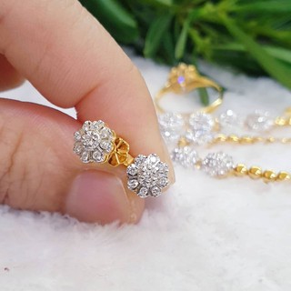 ต่างหูดอกพิกุล เพชร Round Brilliant 18/0.22 ct.