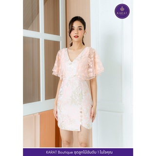 KARAT Boutique // Size S  เดรสคอวีแขนลูกไม้นูนลอยแต่งระบาย 2 ชั้น เนื้อผ้าทอลายผสมดิ้นสีทอง เกรดพรีเมี่ยมมันเงาทั้งชุด