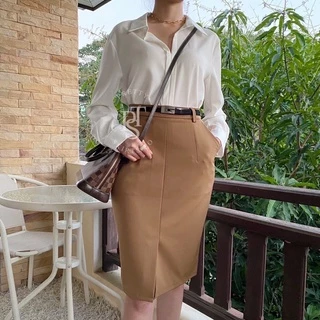 กระโปรงกระเป๋าเฉียง มีหูใส่เข็มขัด ยาว 24 นิ้ว
