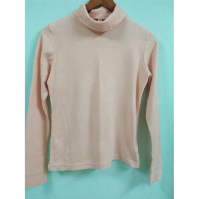 เสื้อ​กัน​หนาว​แบนด์​uniqlo​