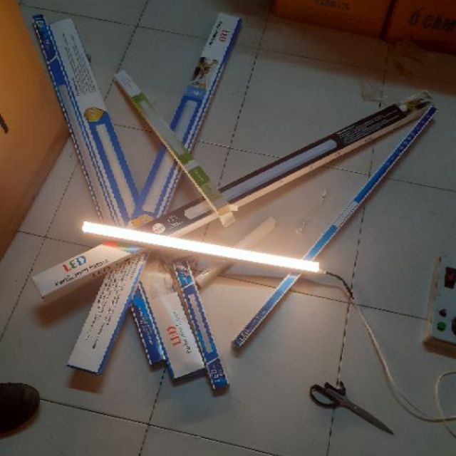COMBO 5C T5 Tube 0.9M, 0.6M, 0.8M พร้อมความจุเต็มของแสงสีขาวและสีเหลือง