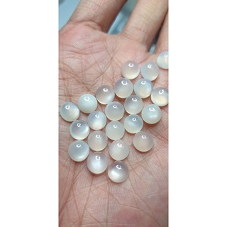 ( ราคาต่อเม็ดนะคะ ) มูนสโตน มุกดาหาร ( Natural Moonstone ) ทรงกลม หลังเบี้ย ขนาด 9มิล พลอยแท้ พลอย หิน หินแท้ อัญมณี