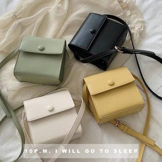 ทักแชทก่อนสั่ง 🕙 กระเป๋าสะพายข้าง มี 4 สี เขียว เหลือง ขาว ดำ (Garo bag)