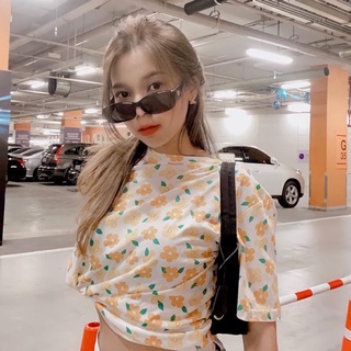 เสื้อยืดลายดอก ใส่สบาย ใส่ช้อปปิ้งซอยข้างบ้านก็ต้องไม่เบาในราคาเบาๆ