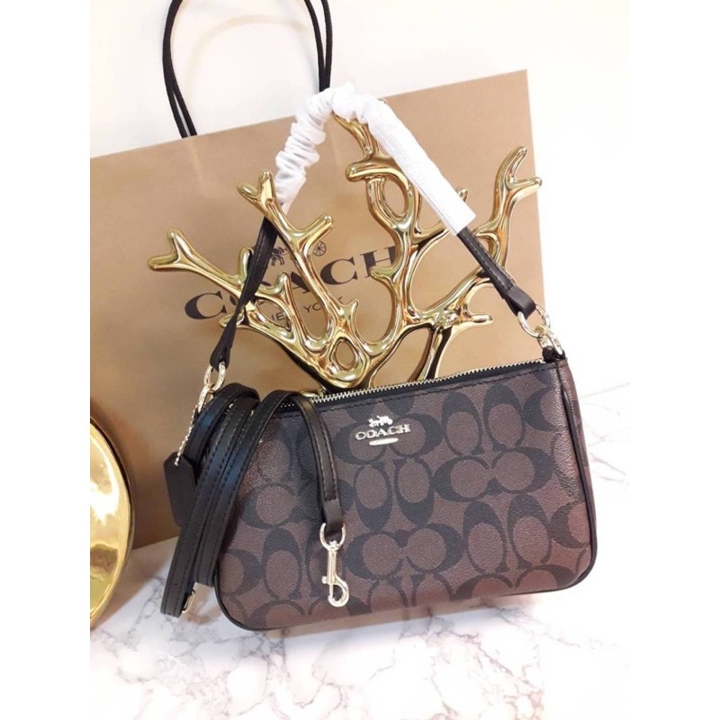 BLACK IN STOCK!! BEST SELLER🔥🔥 COACH TOP HANDLE POUCH IN SIGNATURE  (COACH F58321)