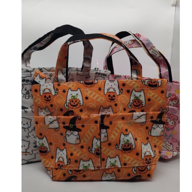 joycehappii กระเป๋าผ้าเคลือบทรงตระกร้า มีกระเป๋าหน้า ขนาด33.5*23*10CM