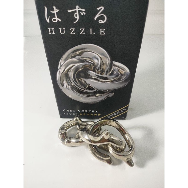 Huzzle  Hanayama รุ่น Cast Vortex