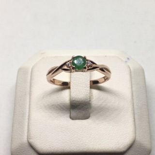 แหวนมรกต ตัวเรือนไขว้💍✨