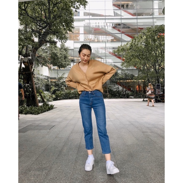 Manymoons moonlit light