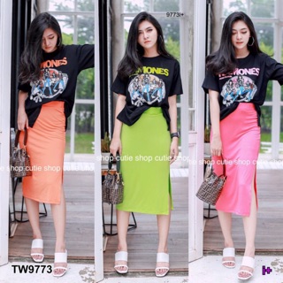 Set เสื้อยืดแขนสั้น + กระโปรงผ่าข้าง NI9773