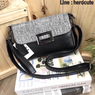 MARCS DETAIL CLUTCH BAG WITH STRAPS ของแท้ ราคาถูก