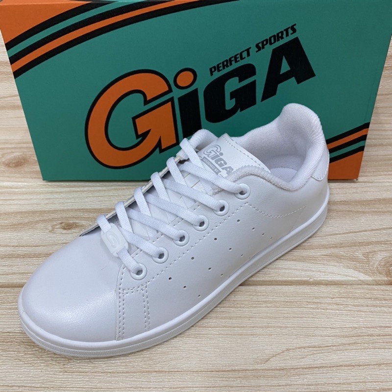 GiGa รุ่น GS03 รองเท้าผ้าใบ  แบบหนัง (35-41) สีขาว