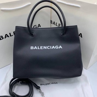 กระเป๋าถือ BALENCIAGA SHOPPING  กระเป๋าถือ บาเลนเซียก้า สีดำ