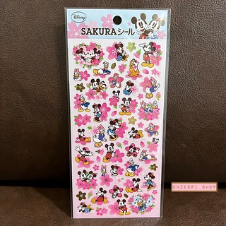 สติกเกอร์ Disney Sakura Sticker จากญี่ปุ่น เป็นลายคาแรกเตอร์พร้อมซากุระ สีชมพูทองน่ารัก ขนาด 9 x 18 ซม.