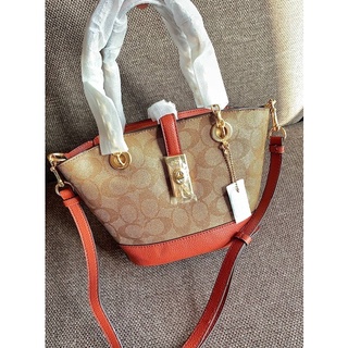 Coach  LANE BUCKET BAG (C8597)