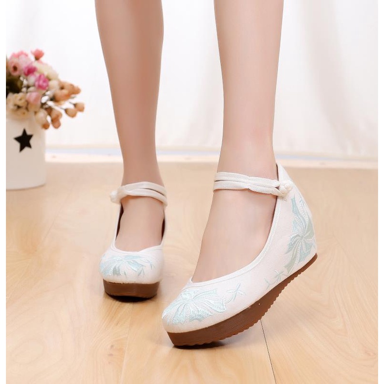 [Meizan ปักรองเท้า 1] ฤดูใบไม้ผลิฤดูร้อนฤดูใบไม้ร่วง Belief อัพเกรดหนาสดปักผ้ารองเท้าเจ้าสาวสไตล์ชาต