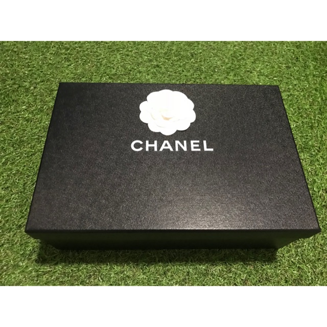 กล่องรองเท้า Chanel แท้