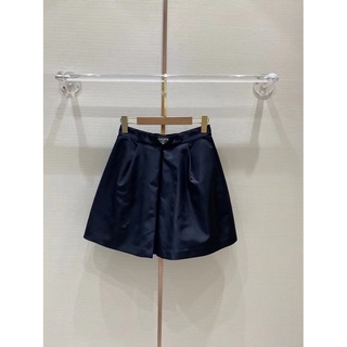 กระโปรง New ปาด้า mini skirt black  สินค้าพร้อมส่ง กระโปรง ซับในกางเกง ใส่สวย ชิคๆ ตามนางแบบเลยคะ Size S / M